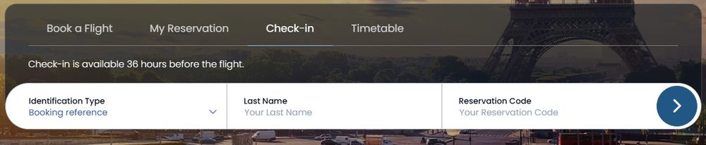 Форма онлайн-регистрации на tarom.ro: вкладка Check-in — регистрация открывается за 36 часов до вылета; поля «тип идентификации» (код брони), фамилия и код бронирования